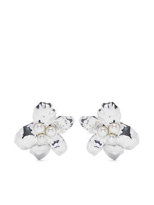 Серьги Sculpted Flower из коллаборации с Quentin Jones