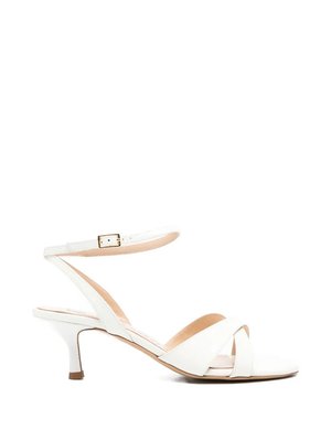 Сандалии с перекрещивающимися ремешками