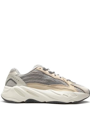 Кроссовки YEEZY Boost 700 V2 Cream