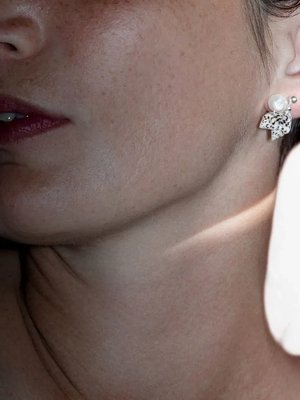 Серьги с жемчугом из раковины