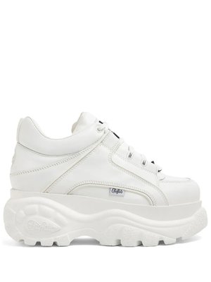 Массивные кроссовки Classic Low