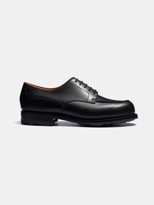 Знаковые кожаные дерби Golf