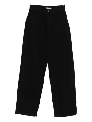 Прямые джинсы с завышенной талией