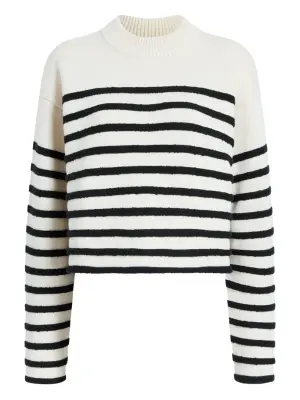 укороченный свитер в полоску