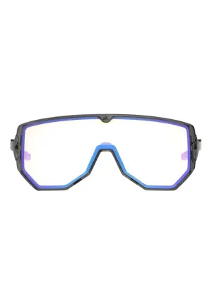 Солнцезащитные очки с геометрической оправой