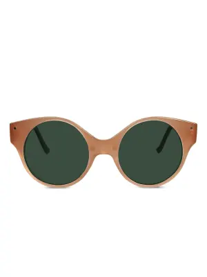Солнцезащитные очки в круглой оправе