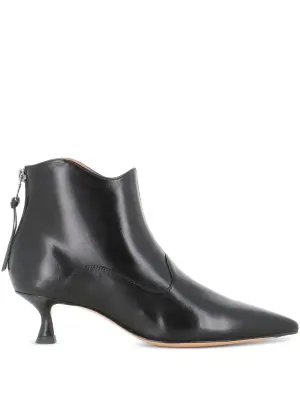 Сапоги с закругленным носком