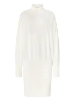 платье с высоким воротником и длинными рукавами