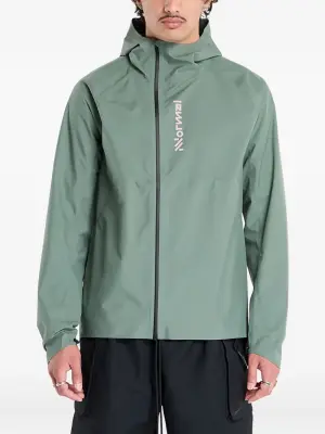 Спортивная куртка на молнии