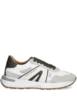 Кроссовки со вставками