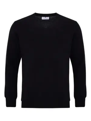 Свитер с V-образным вырезом