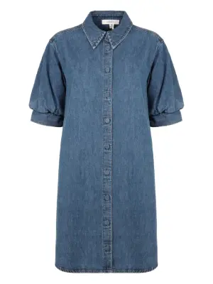 джинсовое платье-рубашка с объемными плечами