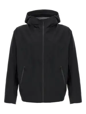 Куртка на молнии с капюшоном