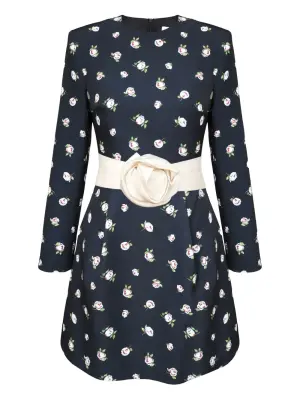 Платье мини с поясом и цветочным принтом