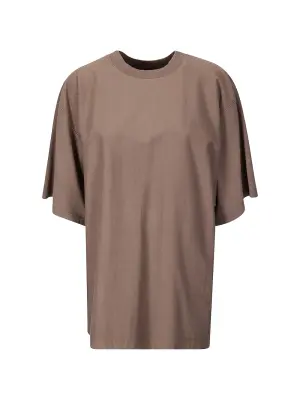 Футболка с вышивкой