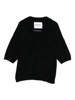 Футболка с V-образным вырезом