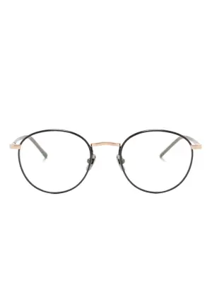 Очки в круглой оправе