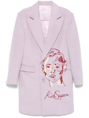 Пальто с вышивкой