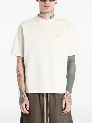 Футболка с логотипом