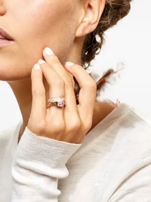 14kt yellow gold Norma Coma sapphire ring