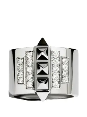 Серебряное кольцо с бриллиантом