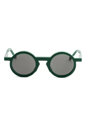 Солнцезащитные очки в круглой оправе