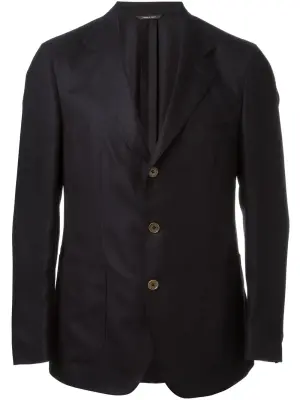 Блейзер с застежкой на три пуговицы