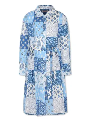 платье с пуговицами