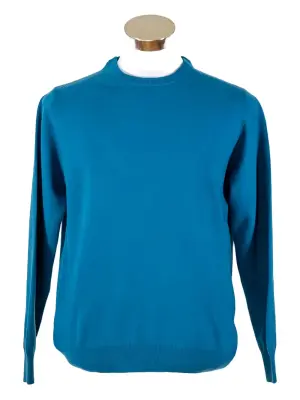 Свитер с круглым вырезом