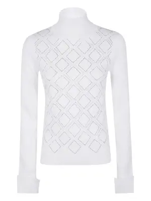 Свитер с высоким воротником