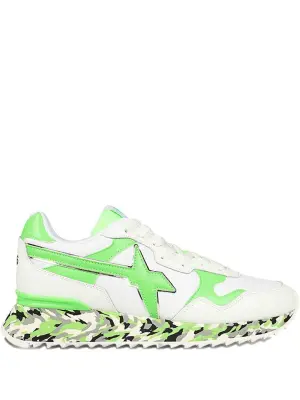 Кроссовки с камуфляжным принтом