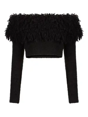 Топ с открытыми плечами и бахромой