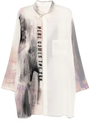 Рубашка с графичным принтом
