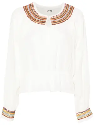 Блузка с вышивкой