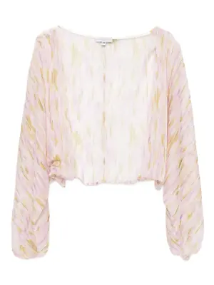 Блузка с квадратным вырезом