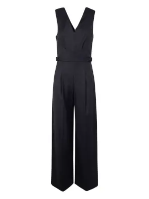 Комбинезон с V-образным вырезом и поясом