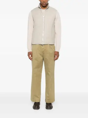 Свитер с круглым вырезом