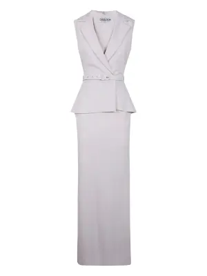 Платье с баской и поясом