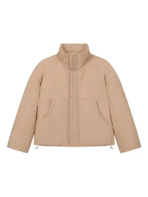 Пуховик с вышивкой