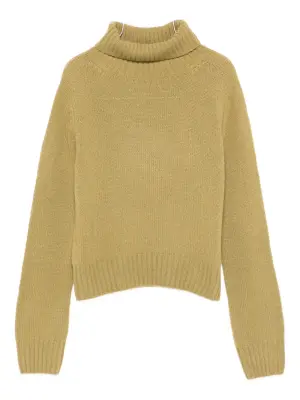 Свитер с высоким воротом