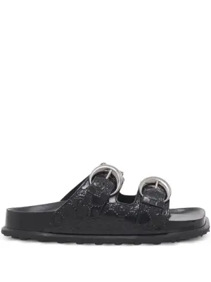 Шлепанцы с тисненой монограммой