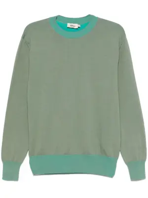 Свитер с круглым вырезом