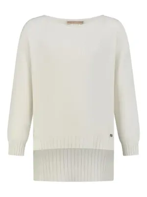 Джемпер с вырезом "лодочка"