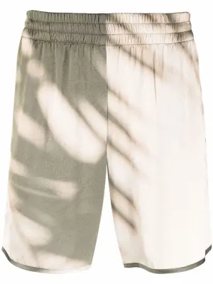 Спортивные шорты с принтом тай-дай