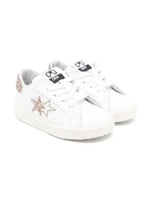 Кеды с нашивкой