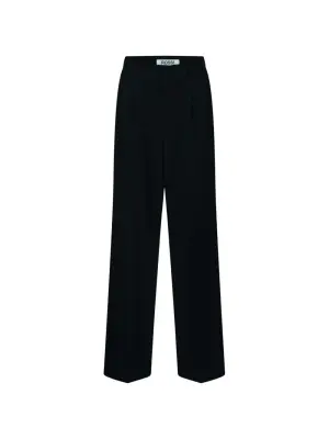 Брюки прямого кроя со складками