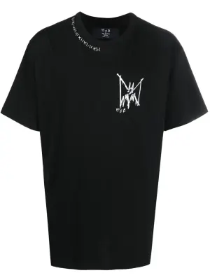 Футболка с логотипом