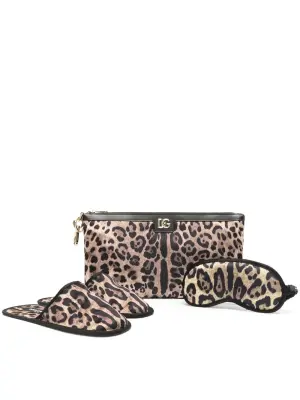 Дорожный набор из маски и слиперов