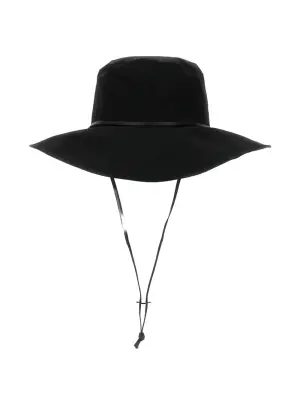 Шляпа с ремешком