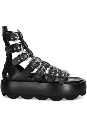 Сандалии на платформе с пряжками